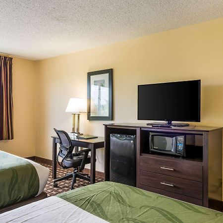 Quality Inn Huntersville Near Lake Norman Eksteriør billede