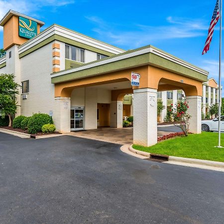 Quality Inn Huntersville Near Lake Norman Eksteriør billede