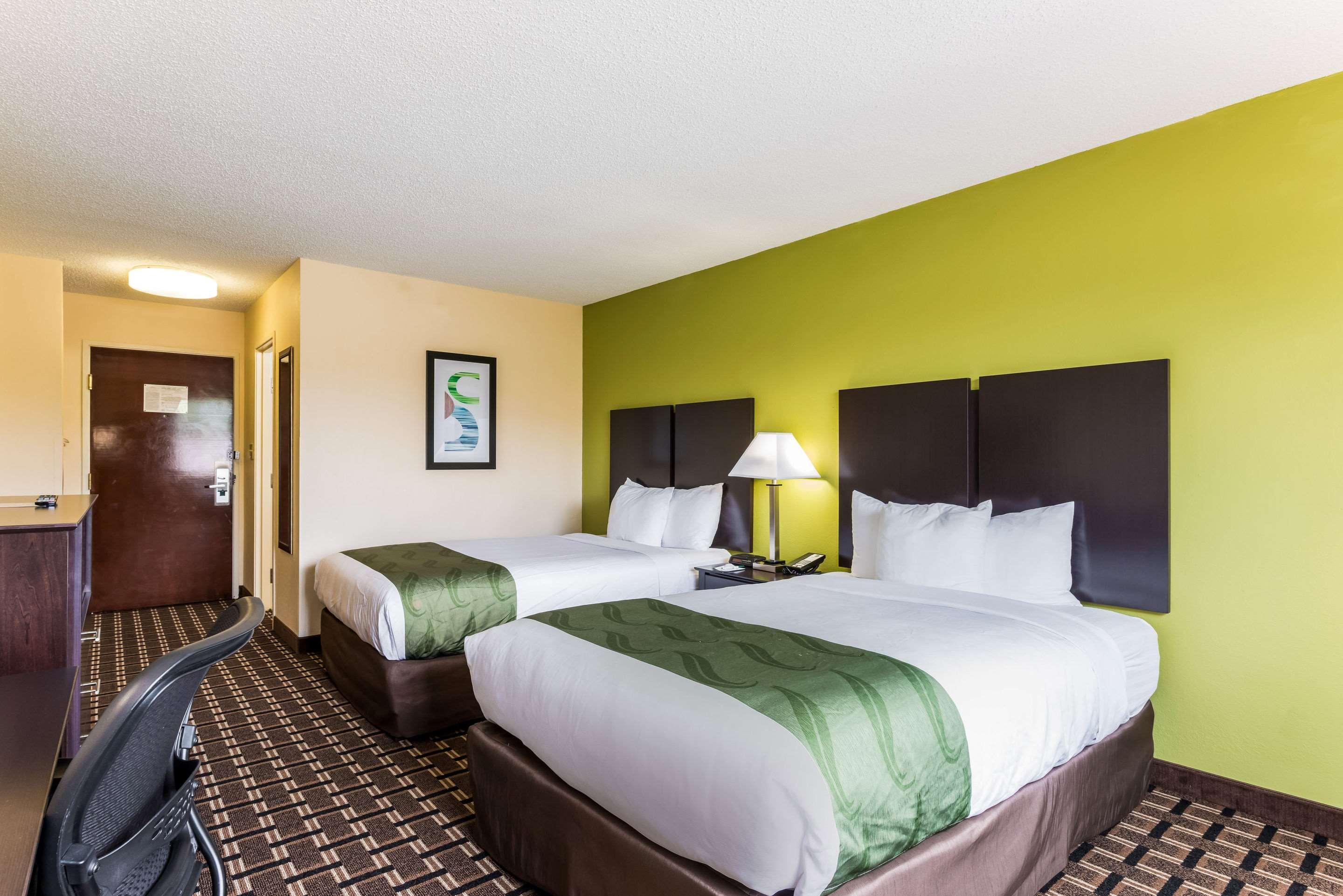 Quality Inn Huntersville Near Lake Norman Eksteriør billede