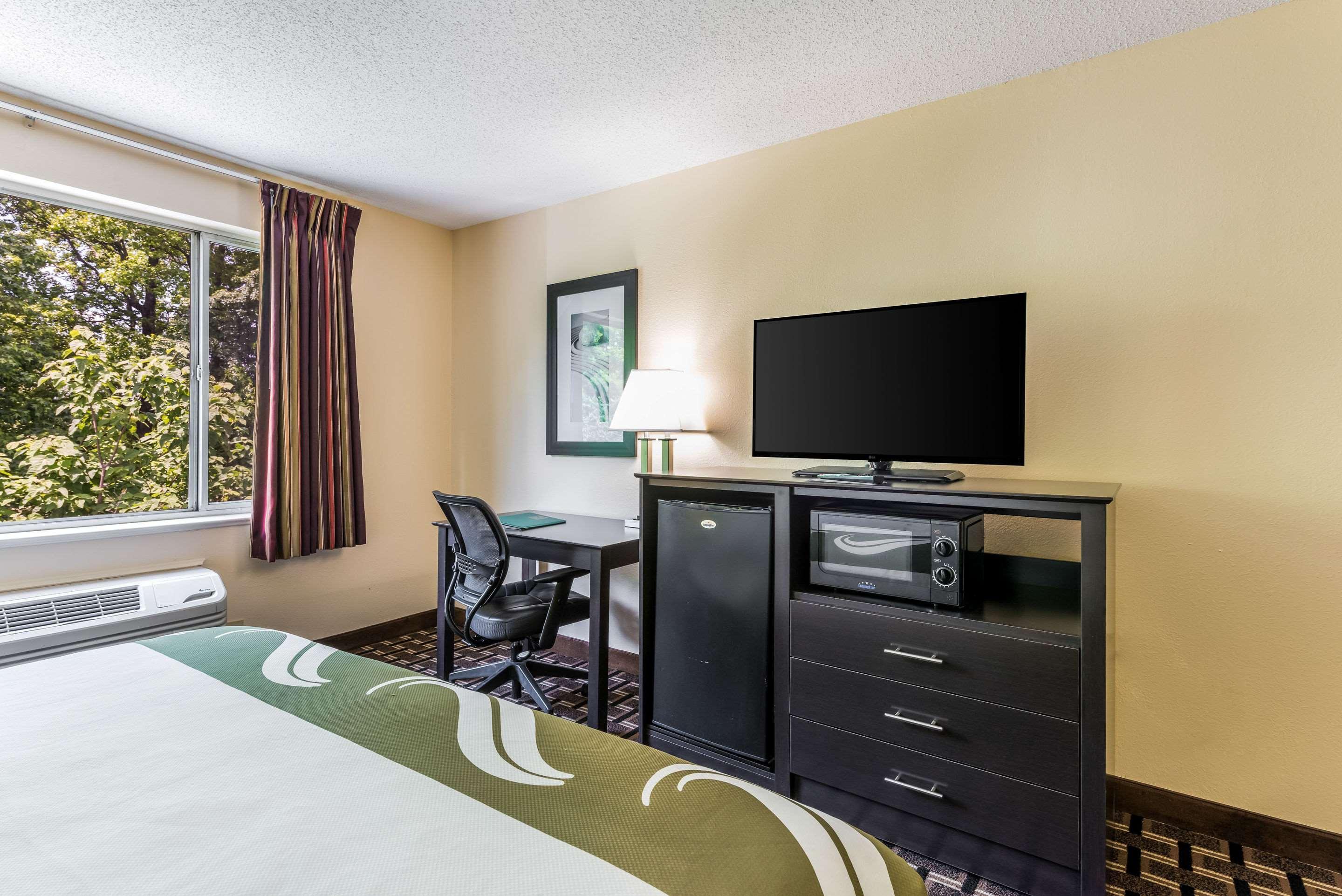 Quality Inn Huntersville Near Lake Norman Eksteriør billede
