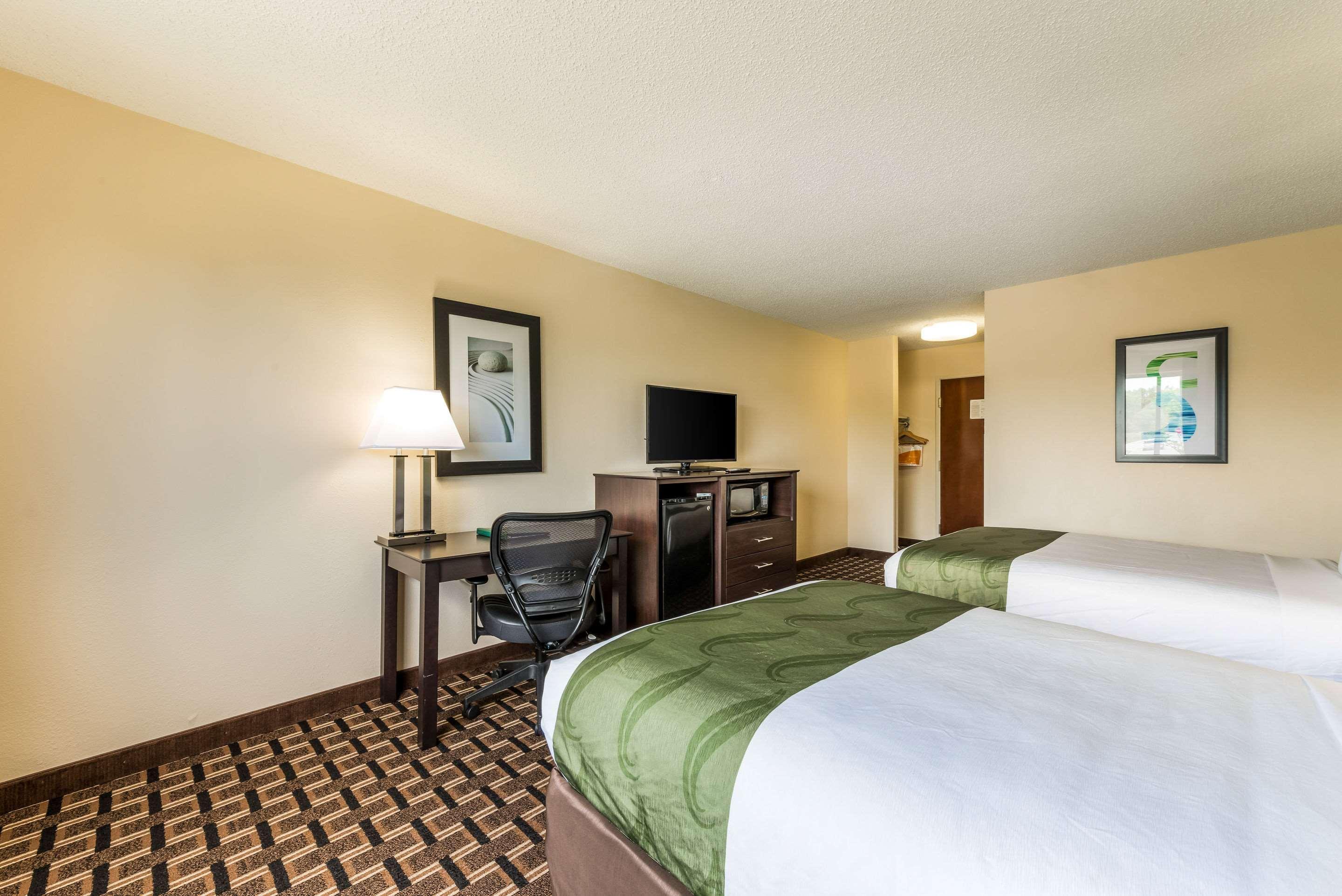 Quality Inn Huntersville Near Lake Norman Eksteriør billede