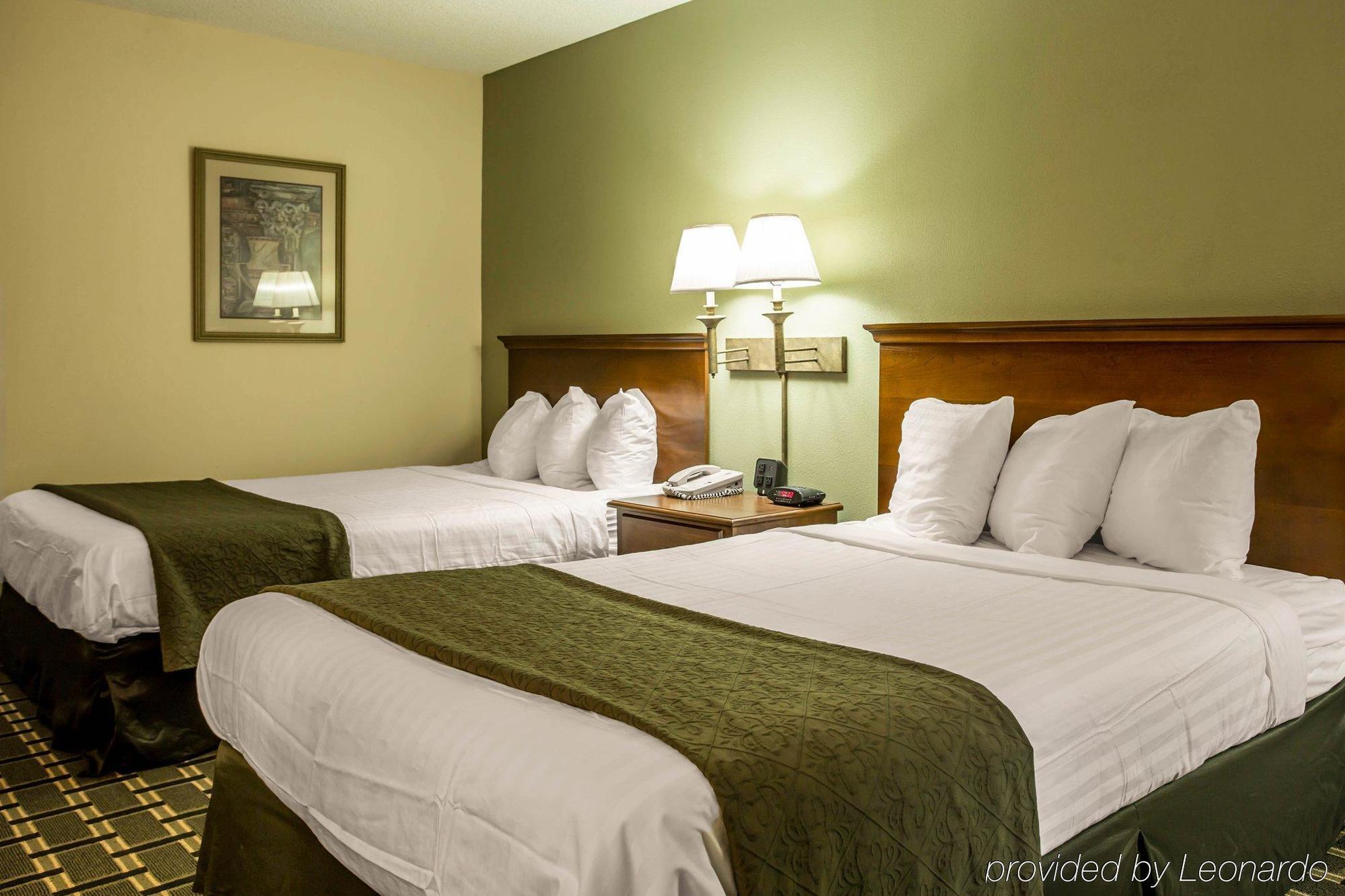 Quality Inn Huntersville Near Lake Norman Eksteriør billede