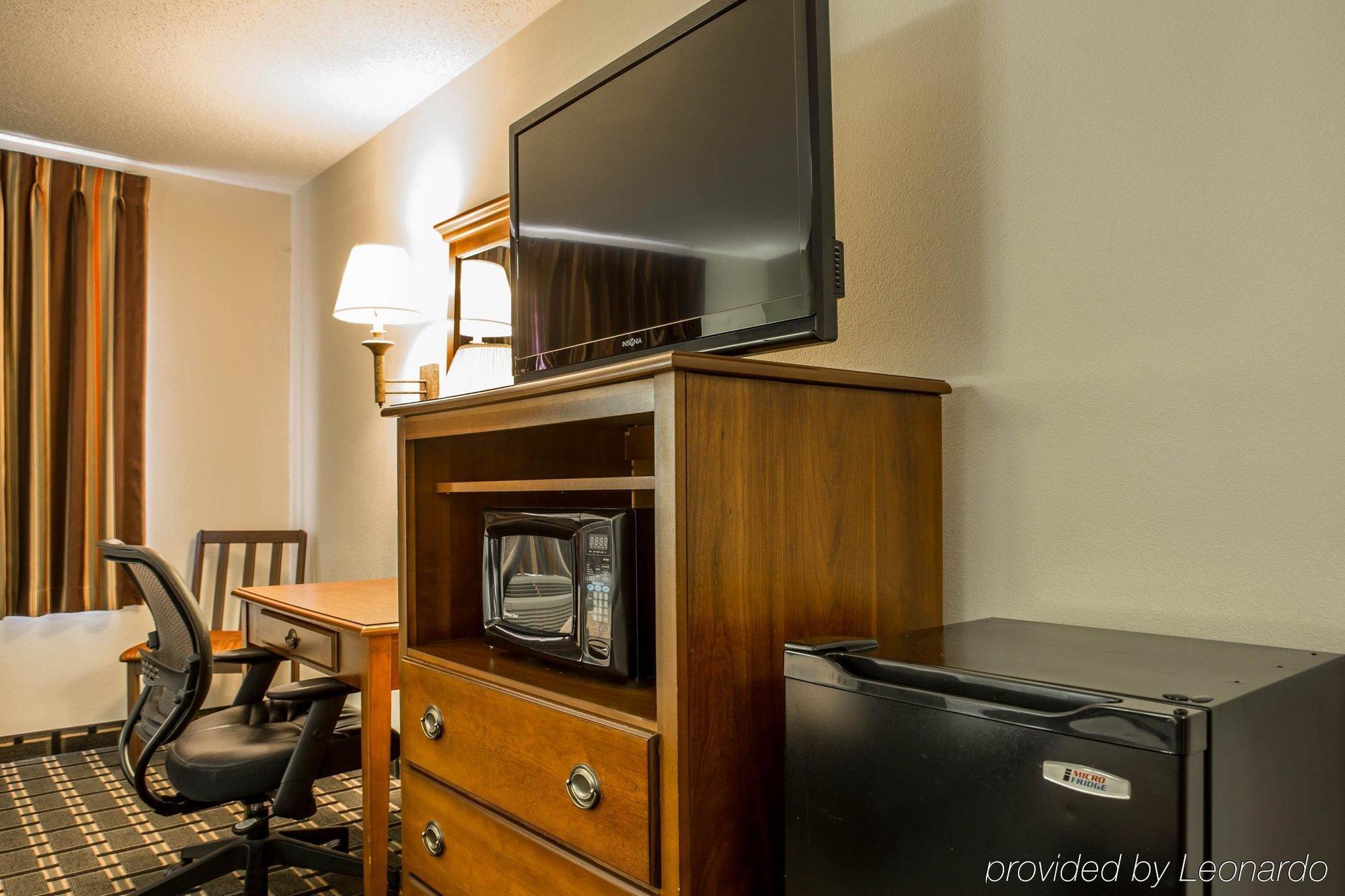 Quality Inn Huntersville Near Lake Norman Eksteriør billede