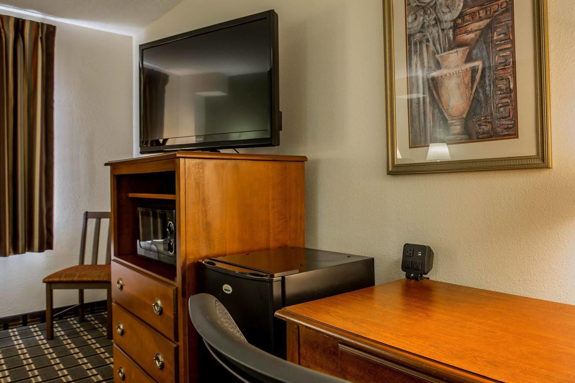 Quality Inn Huntersville Near Lake Norman Eksteriør billede