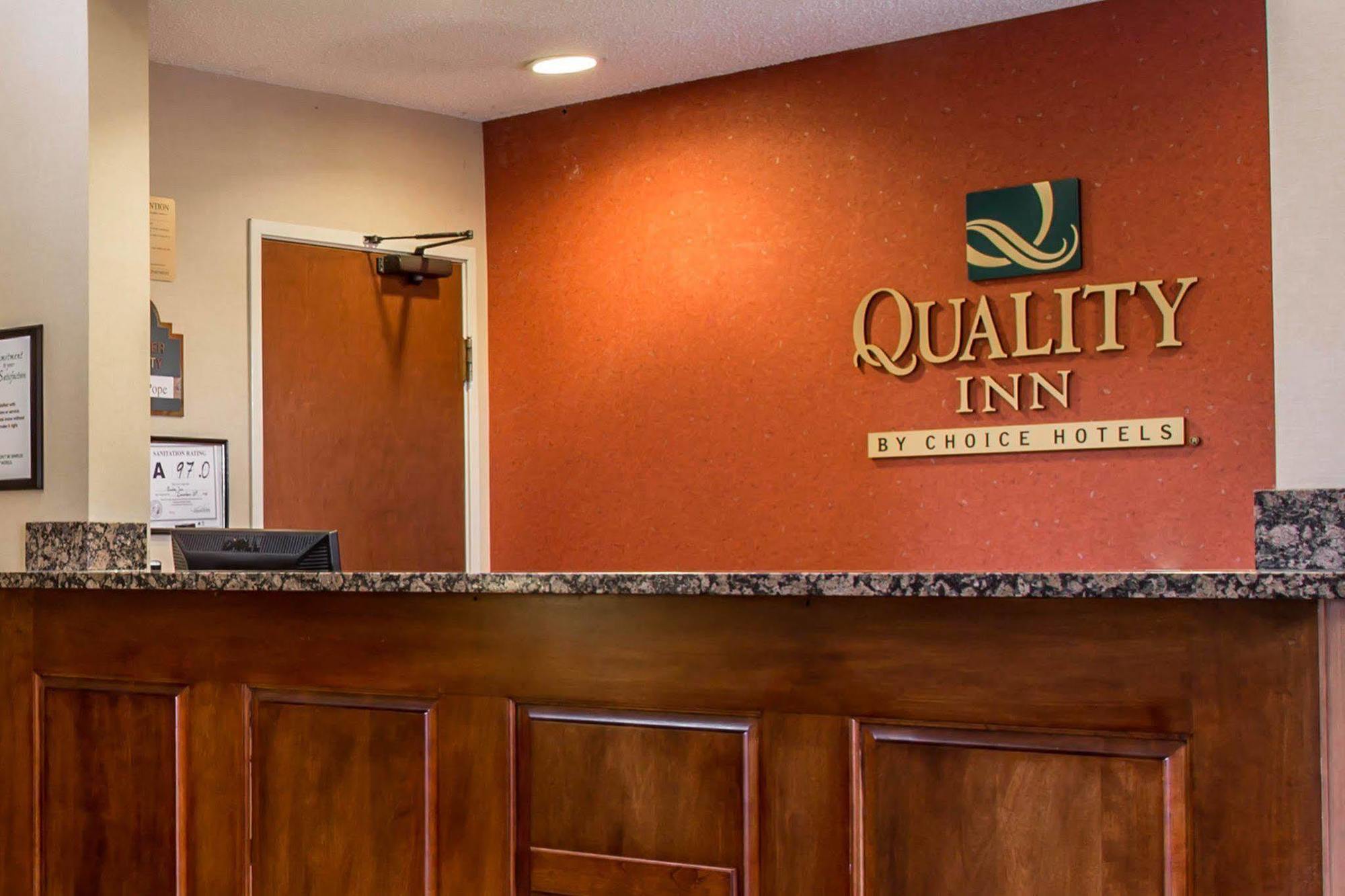 Quality Inn Huntersville Near Lake Norman Eksteriør billede